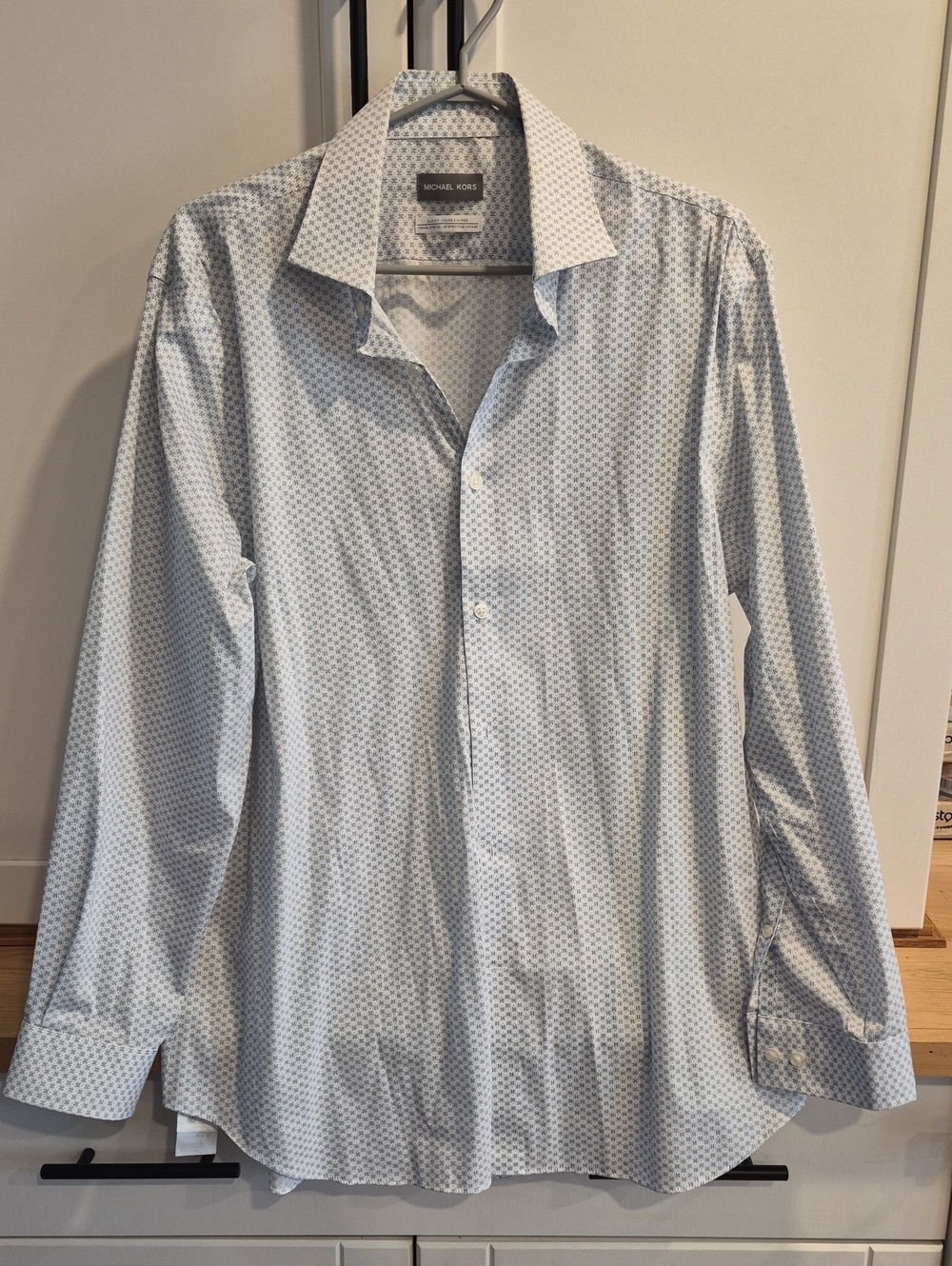 Michael Kors Men's Light Blue Micro-Pattern Dress Shirt